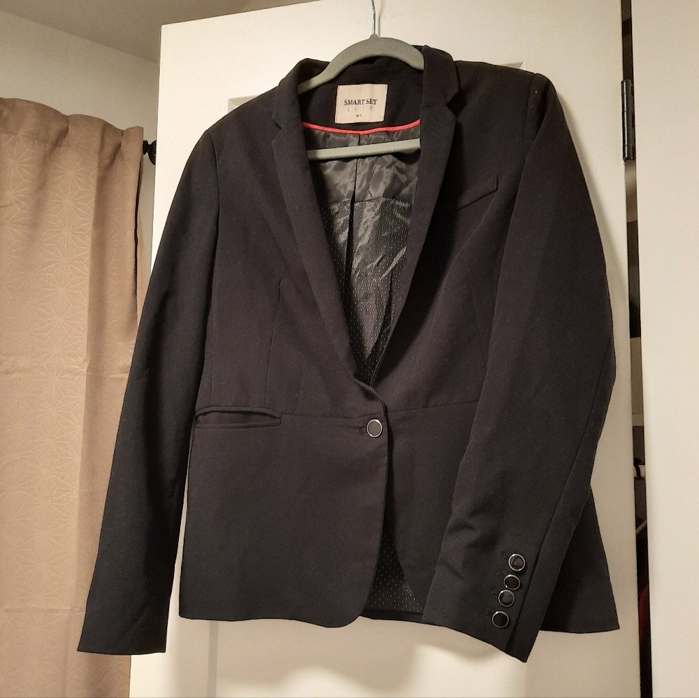 Classic Long Sleeve Blazer